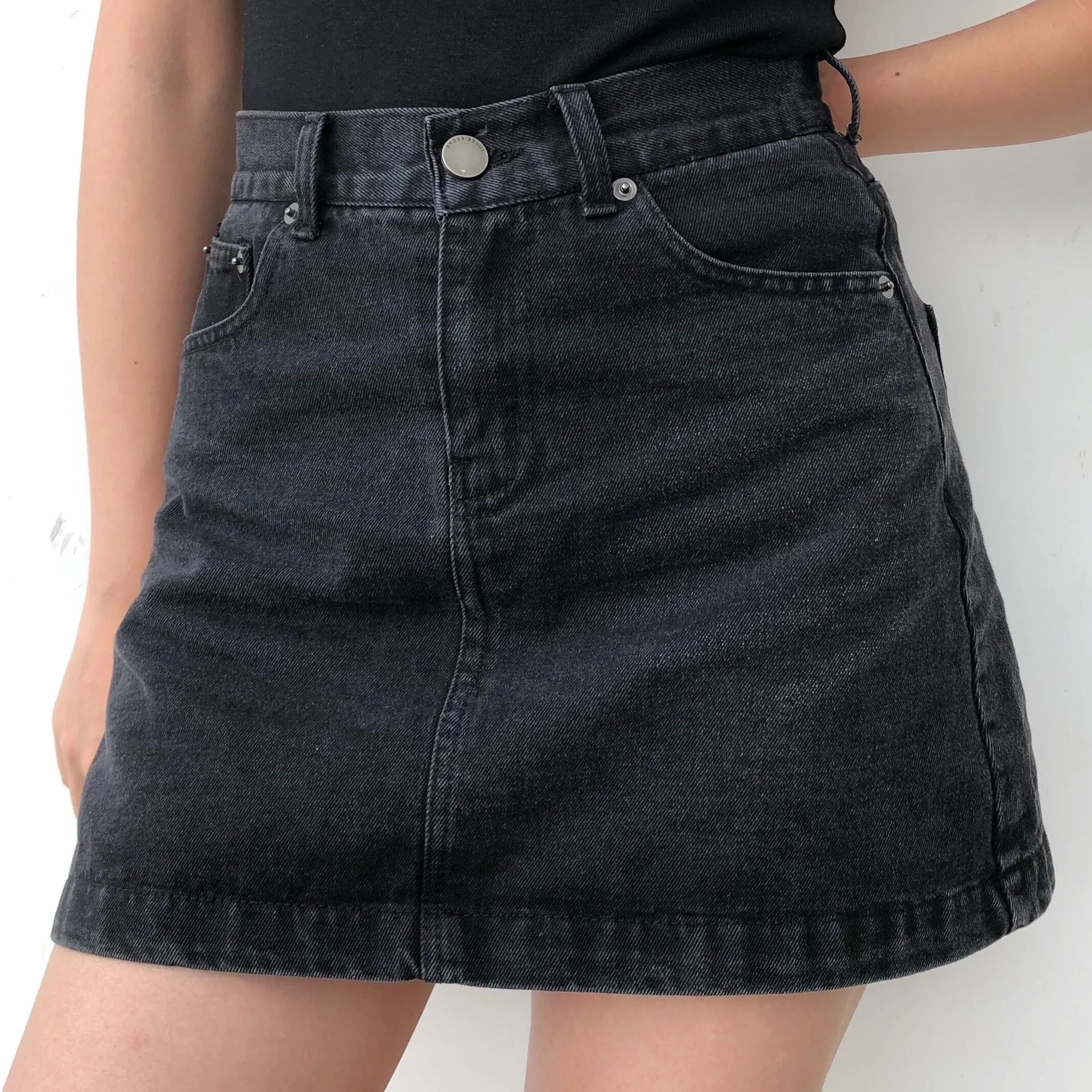 deanwangkt - Vintage Denim Skirt