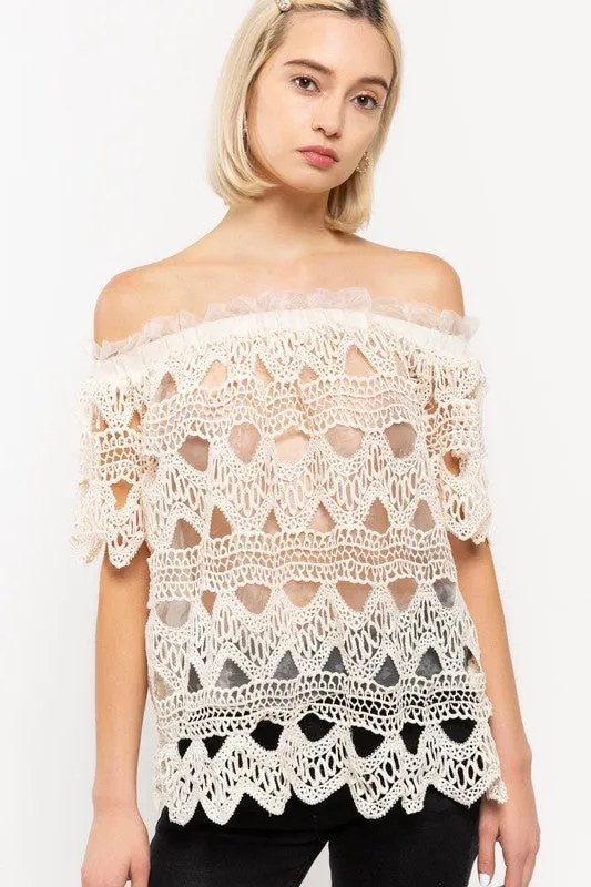 POL25 - OFF SHOULDER LACE TOP