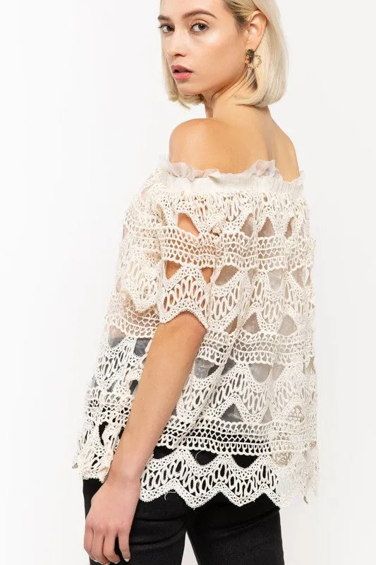 POL25 - OFF SHOULDER LACE TOP