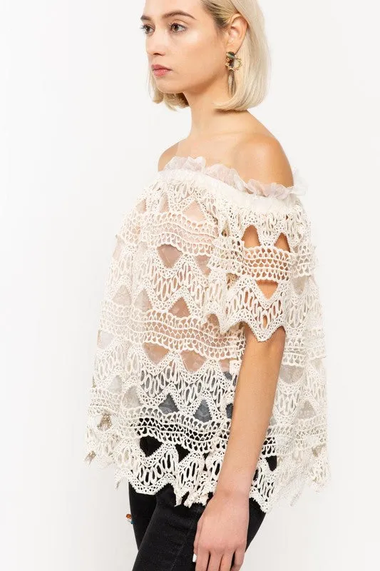 POL25 - OFF SHOULDER LACE TOP