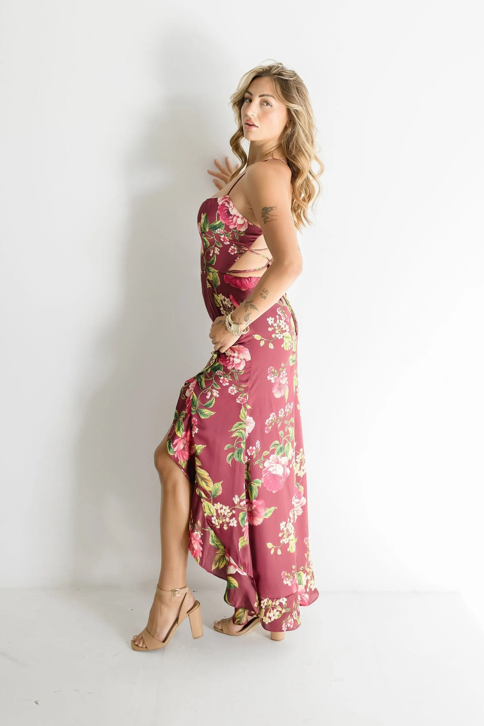 Sami Sleeveless Back Tie Floral Print Maxi Dress Burgundy