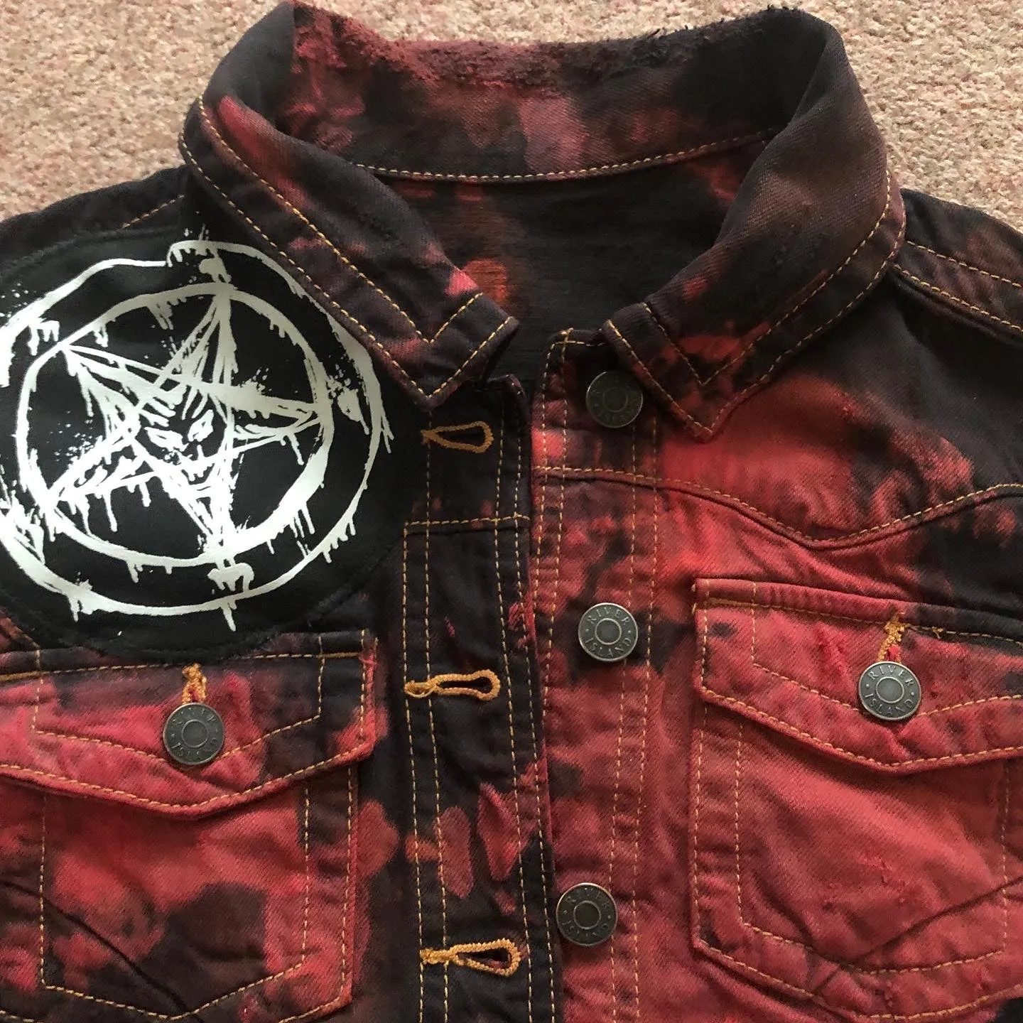 Satanic Jacket: Womens' Black 'n' Red Tie-Bleach Denim Cut-Off Pentagram Baphomet